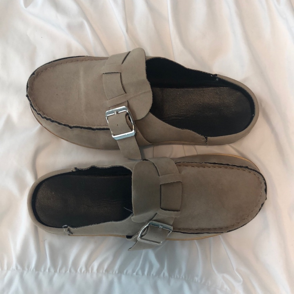 Slide on mules size 6
